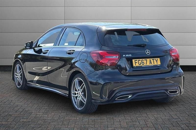 Used Mercedes A160 AMG Line Premium Plus 102 HP (75 kW) 2017 Black Hatchback