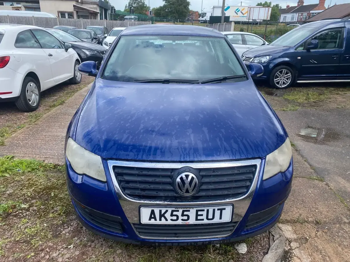 Used VW Passat S 2005 Blue Sedan