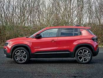 New Jeep Avenger Summit 100 HP (73 kW) 2026 Red SUV