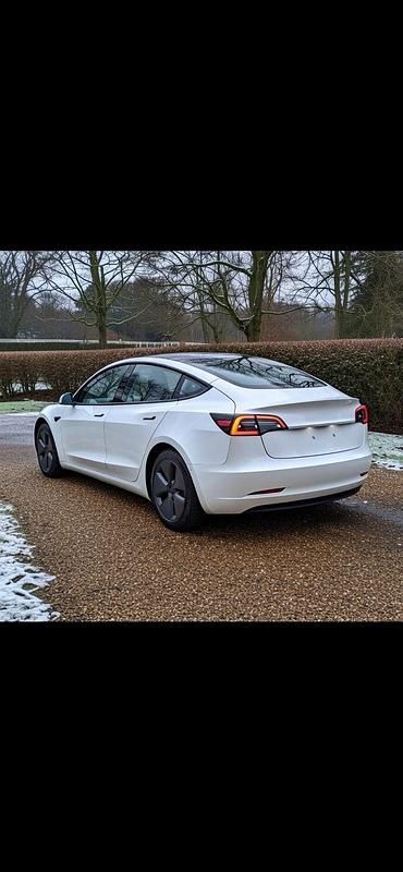 Used Tesla Model 3 Long Range AWD 366 kW (498 HP) 2021 White Sedan