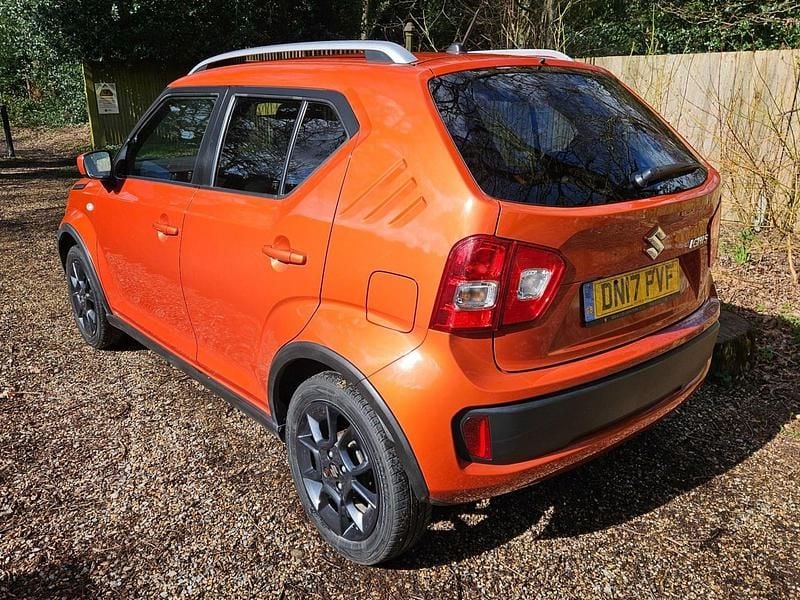 Used Suzuki Ignis SZ-T 90 HP (66 kW) 2017 Orange SUV