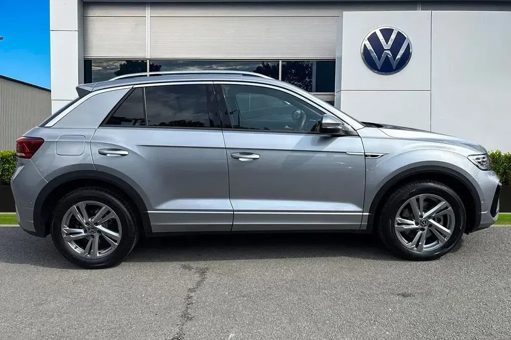Used VW T-Roc R-line 150 HP (110 kW) 2025 Silver SUV