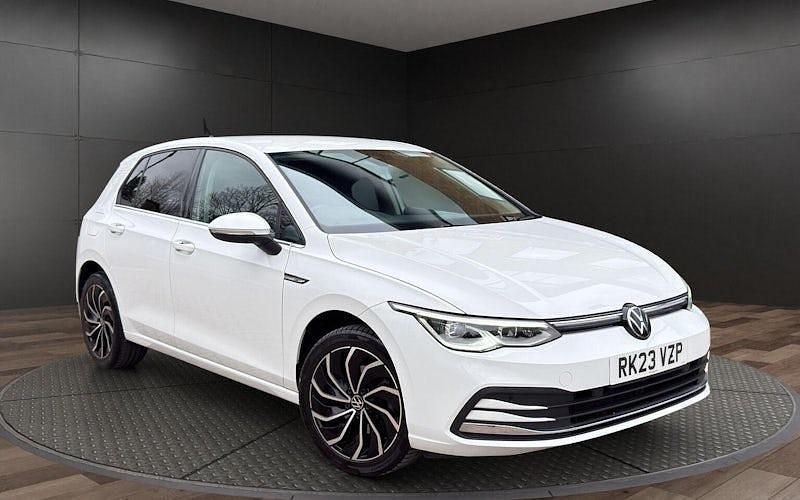 Used VW Golf VIII Edition 131 HP (96 kW) 2023 White Hatchback