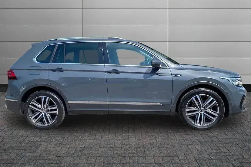 Used VW Tiguan Elegance 148 HP (108 kW) 2021 Grey SUV