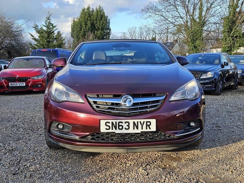 Used Vauxhall Cascada Elite 140 HP (102 kW) 2013 Red Cabriolet