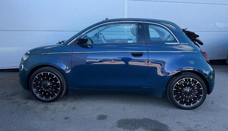 Used Fiat 500e La Prima 85 kW (116 HP) 2022 Green