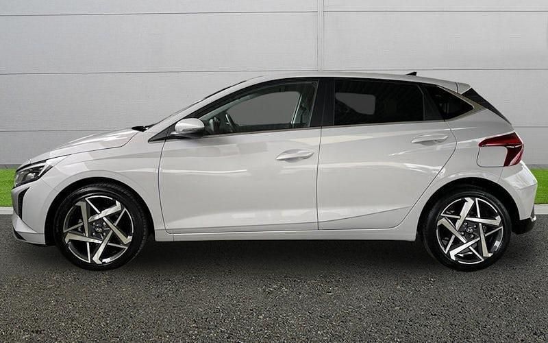 Used Hyundai i20 Premium 101 HP (74 kW) 2025 Grey Hatchback