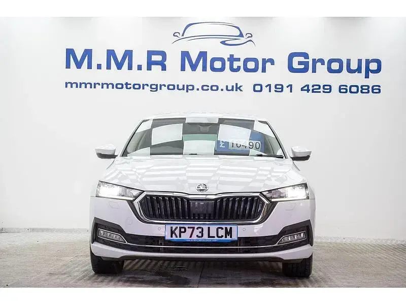 Used Skoda Octavia SE L 147 HP (108 kW) 2023 White Hatchback