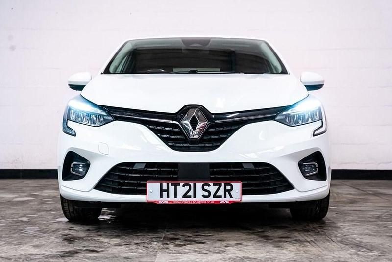Usado Renault Clio V Iconic 85 CV (62 kW) 2021 Blanco Utilitario