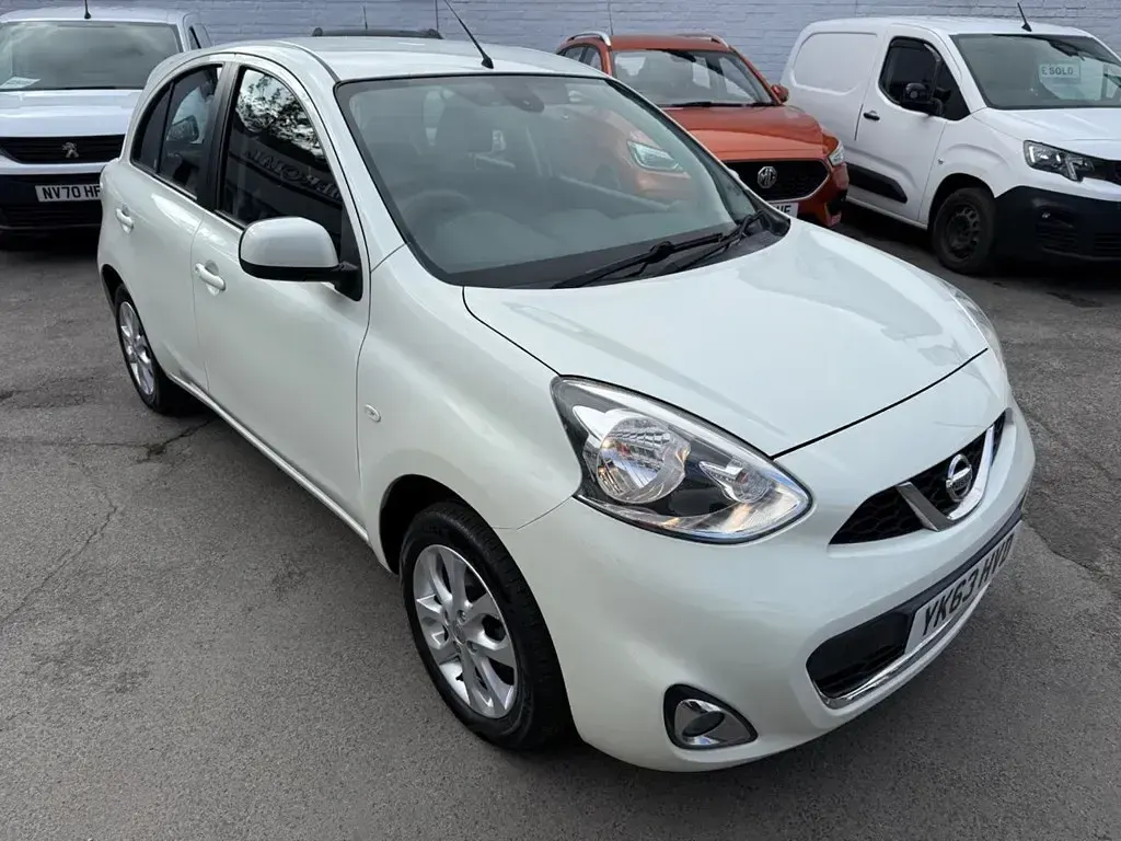 Begagnad Nissan Micra Acenta 80 HK (58 kW) 2013 Vit Halvkombi