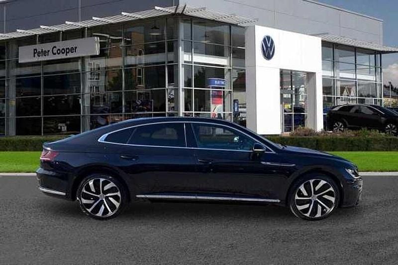 Usado VW Arteon R-line 150 HP (110 kW) 2019 Preto Citadino