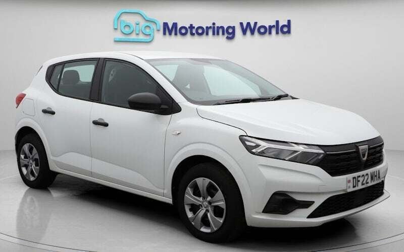 Used 2022 Dacia Sandero Essentiel Hatchback | £7,900 (Super price) - Image 1/4