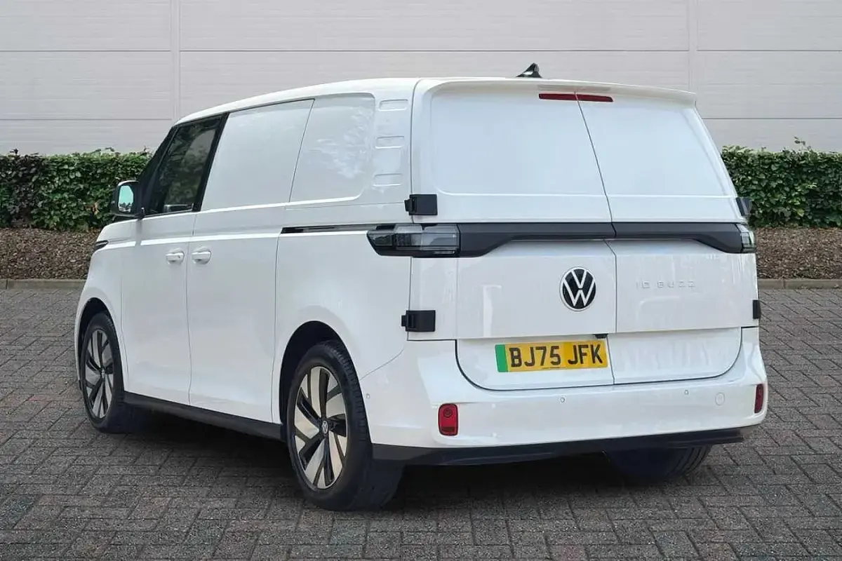 New VW ID. Buzz 250 kW (340 HP) 2025 White MPV