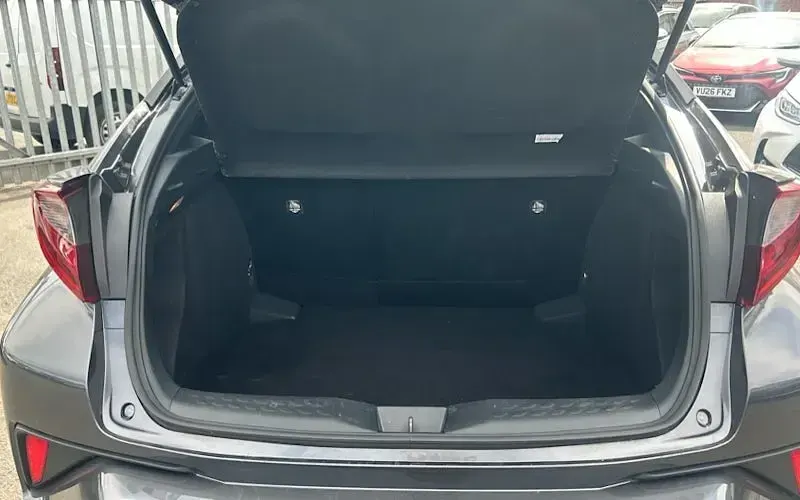 Used Toyota C-HR 122 HP (89 kW) 2020 Grey SUV