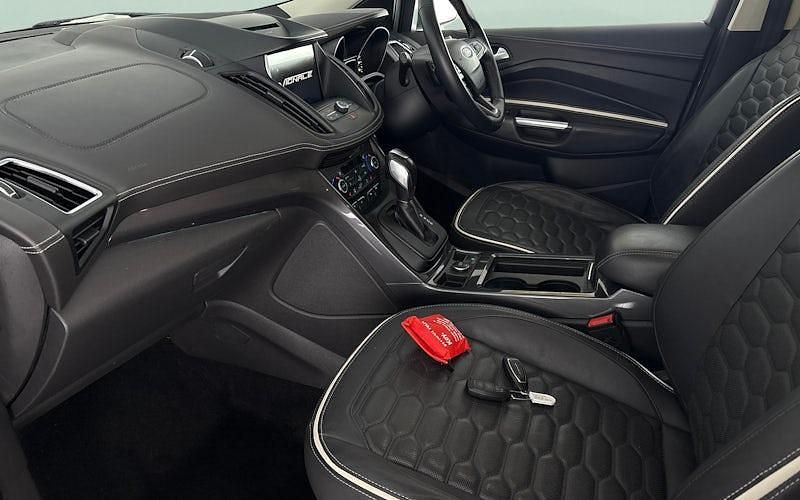 Used Ford Kuga Vignale 180 HP (132 kW) 2019 Grey SUV