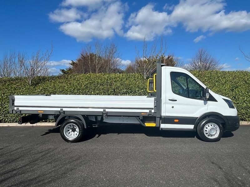 Used Ford Transit 130 HP (95 kW) 2022 White Cabriolet