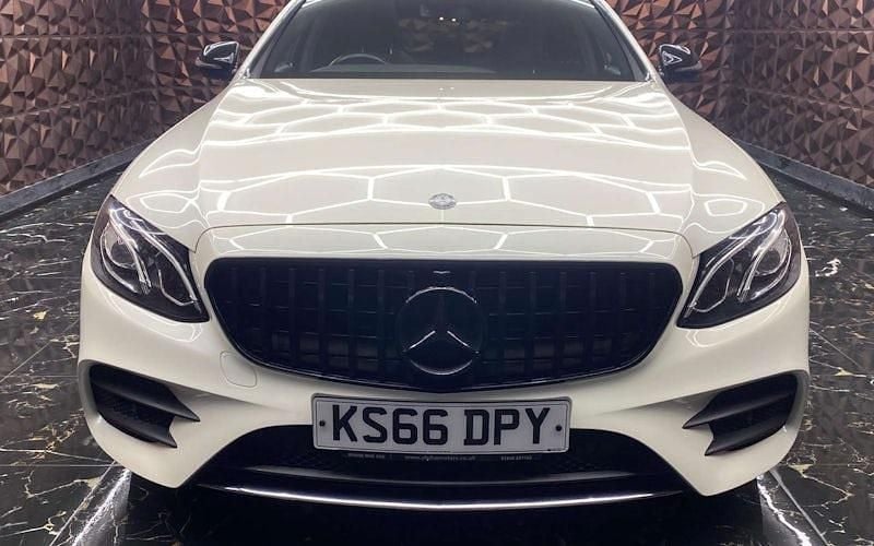 Gebraucht Mercedes E220 AMG Line Premium 194 PS (142 kW) 2019 Kombi