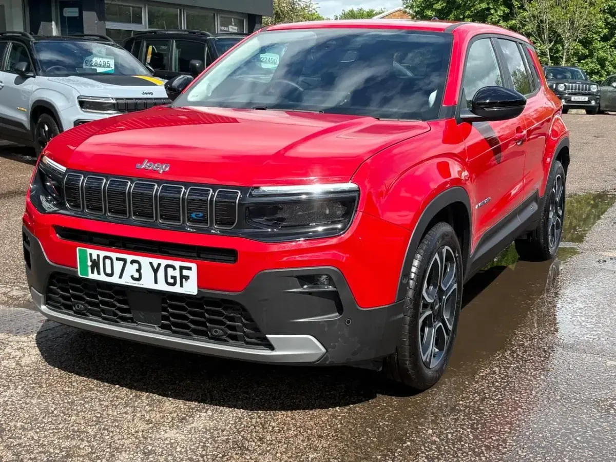 Used Jeep Avenger EV Summit 113 kW (154 HP) 2024 Red SUV
