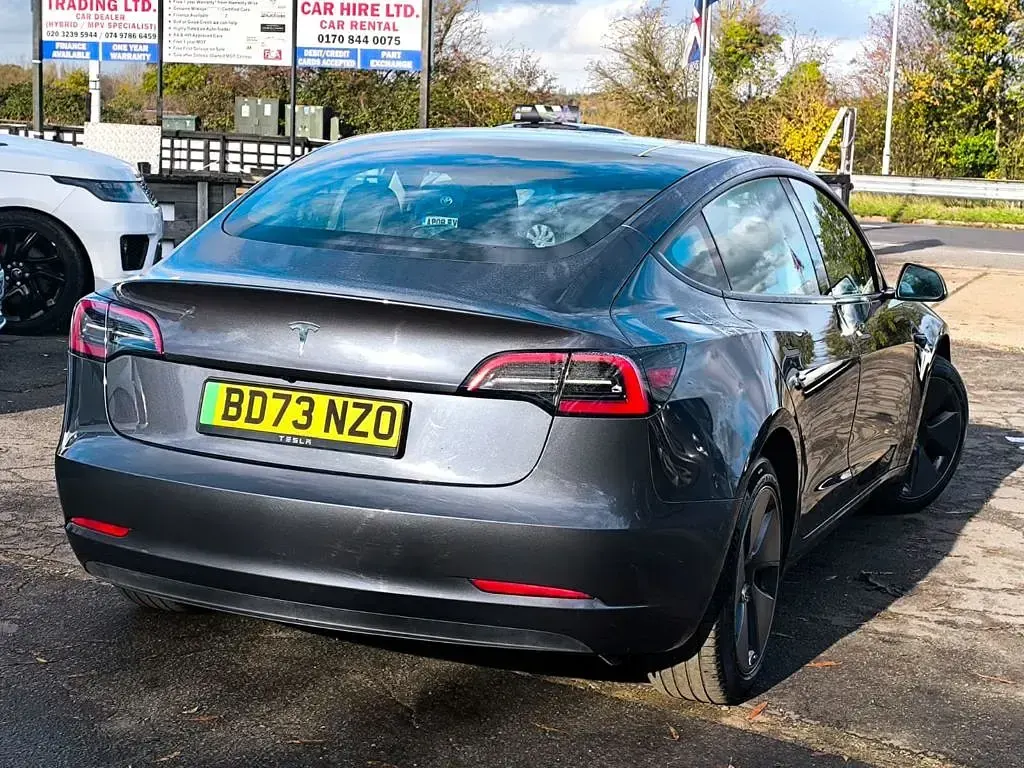 Used Tesla Model 3 Long Range RWD 235 kW (320 HP) 2023 Sedan