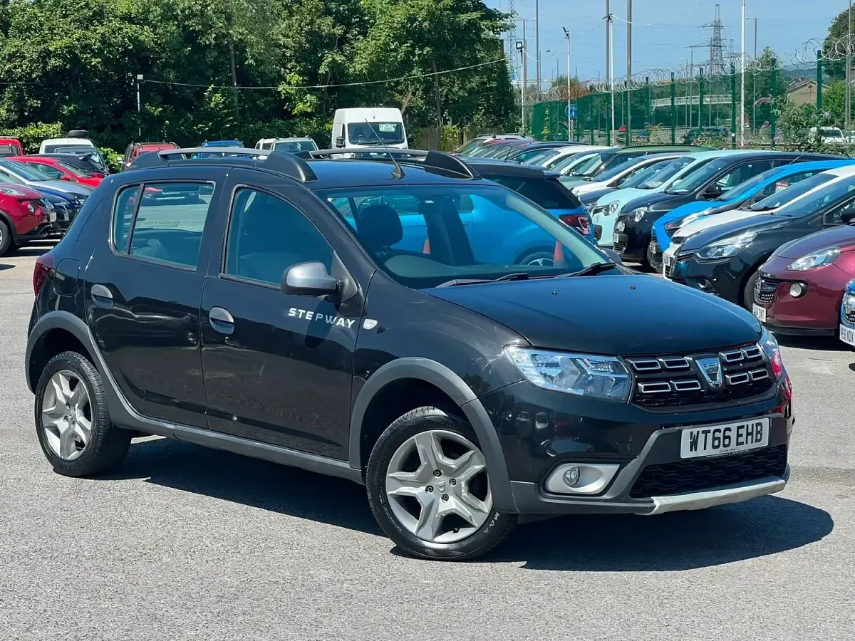 Used Dacia Sandero Lauréate 90 HP (66 kW) 2017 Black Hatchback