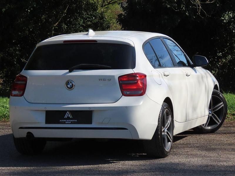 Used BMW 116 Sport Line 2012 White Hatchback
