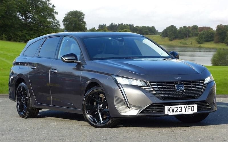 Used Peugeot 308 SW Allure Premium 131 HP (96 kW) 2023 Estate