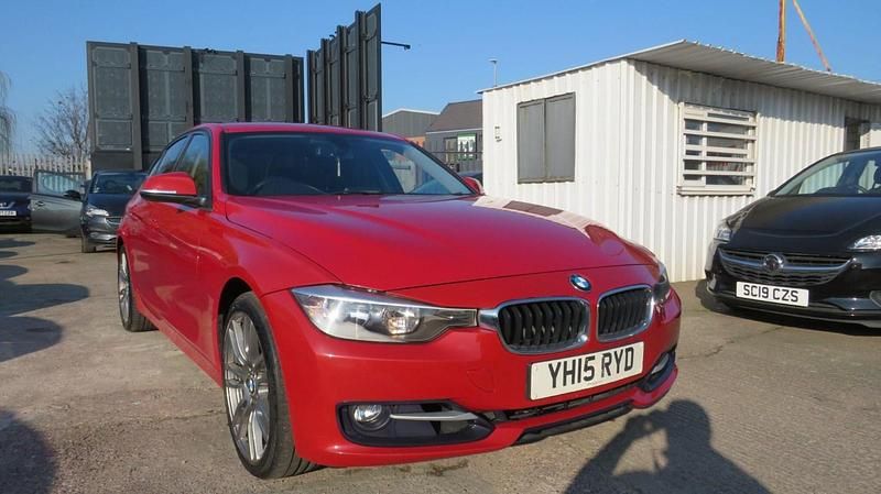 Used BMW 320 Sport Line 2015 Red Sedan