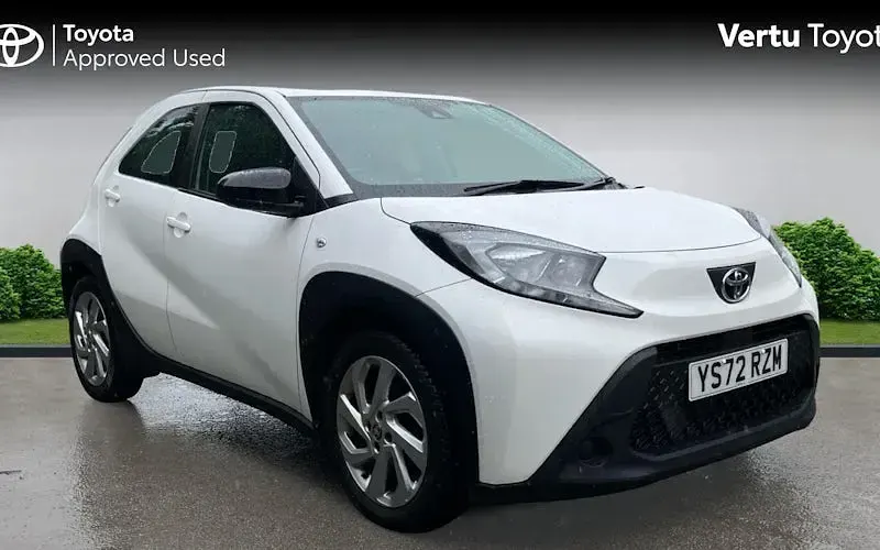 Used Toyota Aygo X PURE 72 HP (52 kW) 2025 SUV