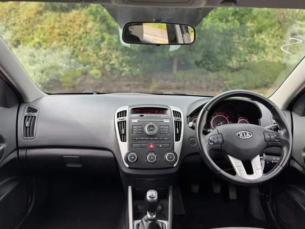 Used Kia Ceed 2012 Black Hatchback