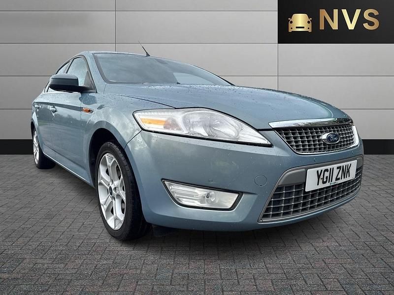 Blue Used 2011 Ford Mondeo Titanium Hatchback | £2,495 (Good price) - Image 1/4
