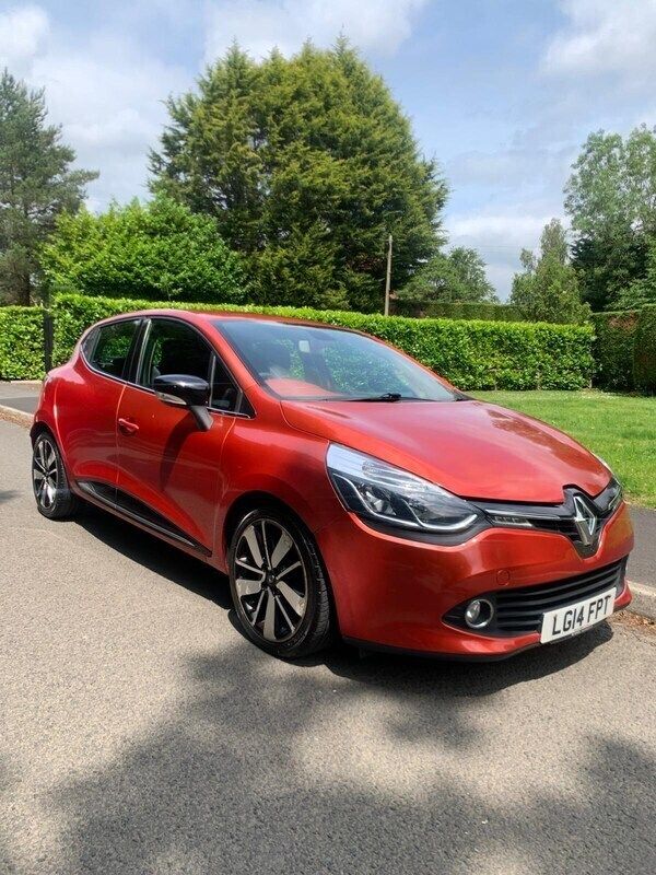 Red Used 2014 Renault Clio IV Dynamique Hatchback | £3,495 (Super price) - Image 1/4