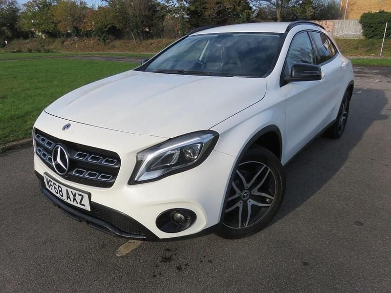 Used Mercedes GLA180 Urban 2018 White SUV
