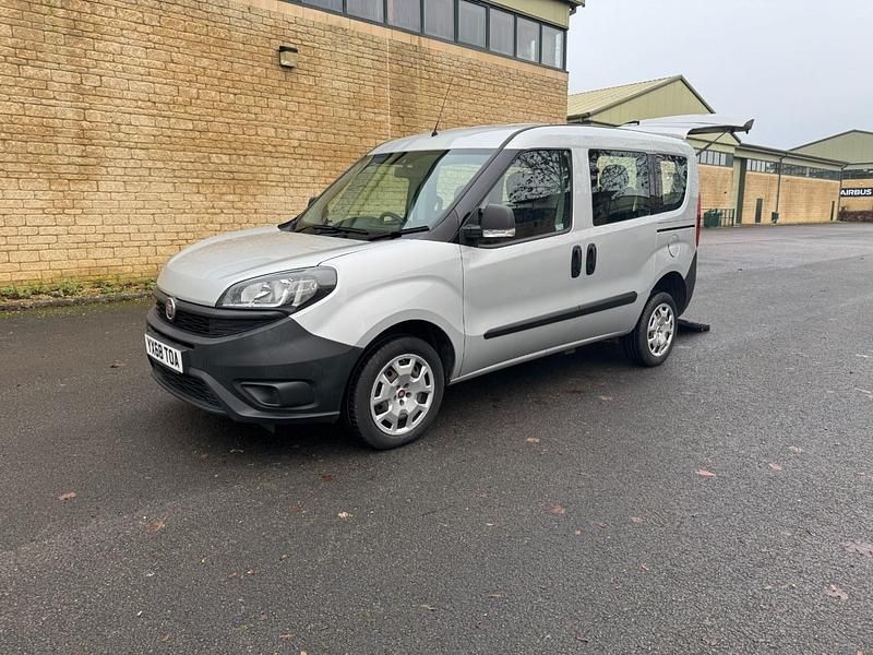 Used Fiat Doblò Pop 95 HP (69 kW) 2018 Silver MPV