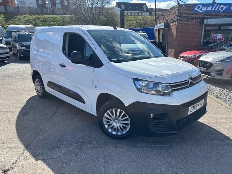 Used Citroën Berlingo 2019 White MPV
