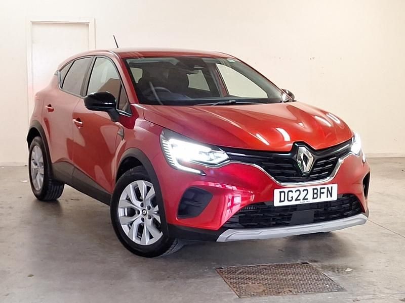 Second-hand Renault Captur Iconic 91 CP (66 kW) 2022 Roșu SUV