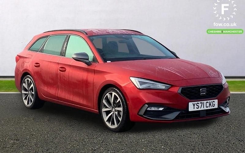 Used Seat Leon FR Sport 150 HP (110 kW) 2022 Red Estate