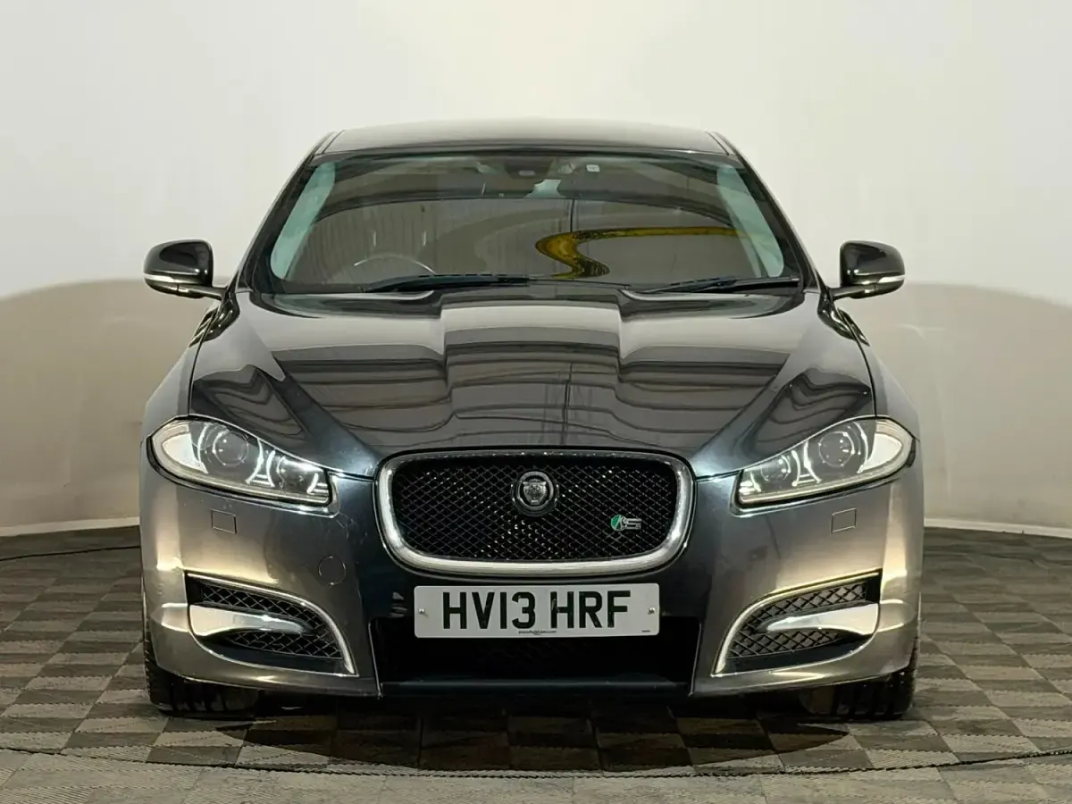 Used Jaguar XF Portfolio 270 HP (198 kW) 2013 Grey Sedan