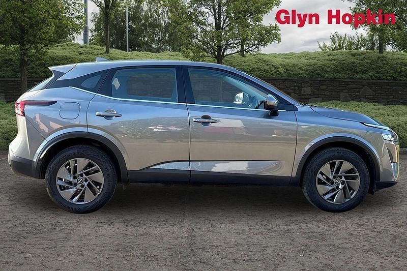 Used Nissan Qashqai Acenta Premium 2022 Grey SUV