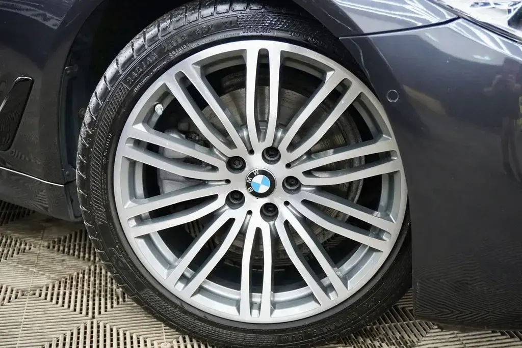 Used BMW 520 M Sport 190 HP (139 kW) 2017 Grey Sedan