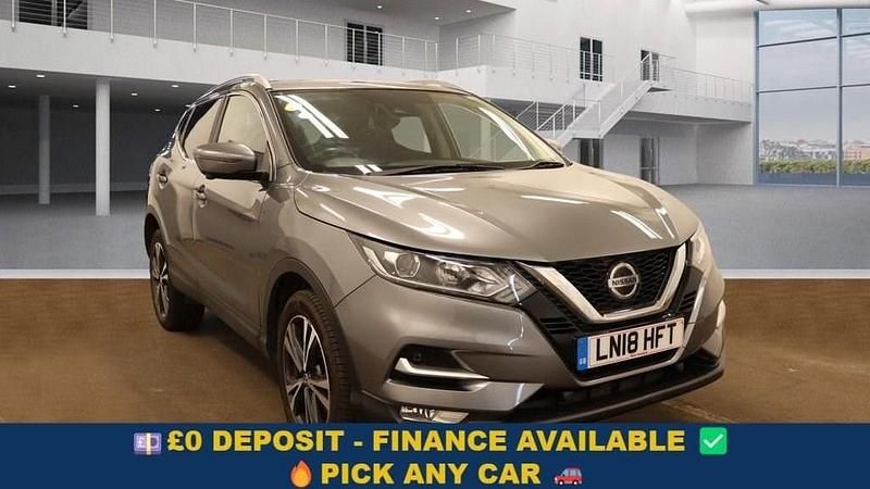 Grey Used 2018 Nissan Qashqai N-Connecta SUV | £11,999 (Good price) - Image 1/4