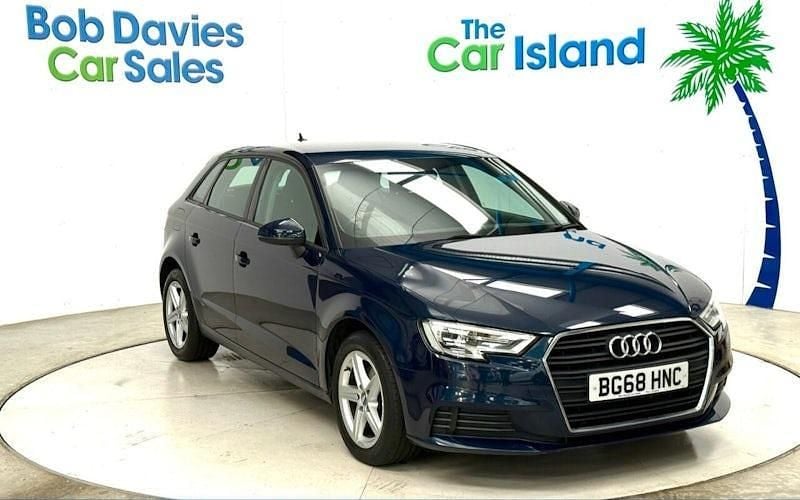 Used Audi A3 Sportback Business 116 HP (85 kW) 2018 Blue Hatchback