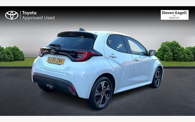 Used Toyota Yaris Hybrid Design 116 HP (85 kW) 2025 Hatchback