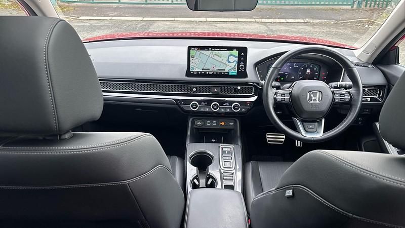 Used Honda Civic Advance 2024 Red Hatchback