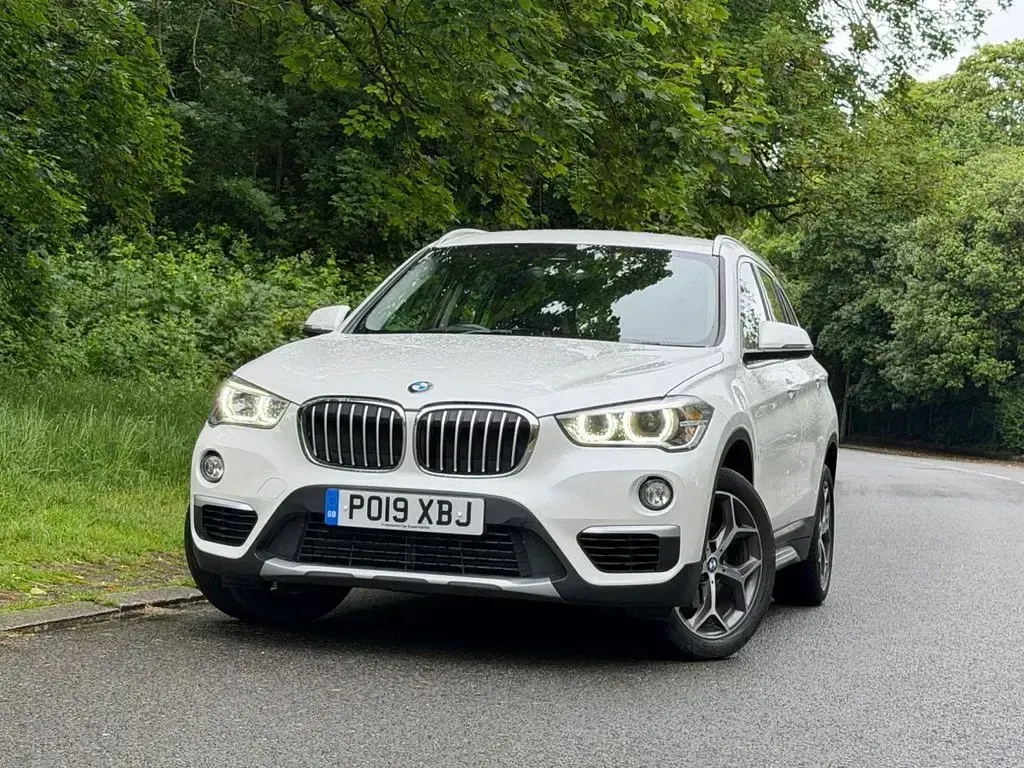 Used BMW M140 xLine 140 HP (102 kW) 2019 White Hatchback