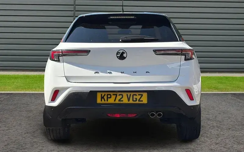 Used Vauxhall Mokka GS Line 131 HP (96 kW) 2022 White SUV