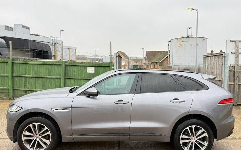 Used Jaguar F-Pace R-Sport 241 HP (177 kW) 2020 Grey SUV