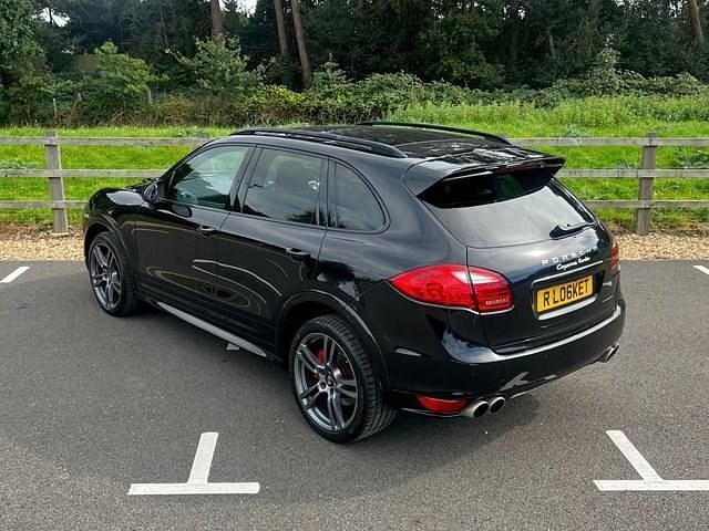 Used Porsche Cayenne Turbo 500 HP (367 kW) 2014 Black SUV