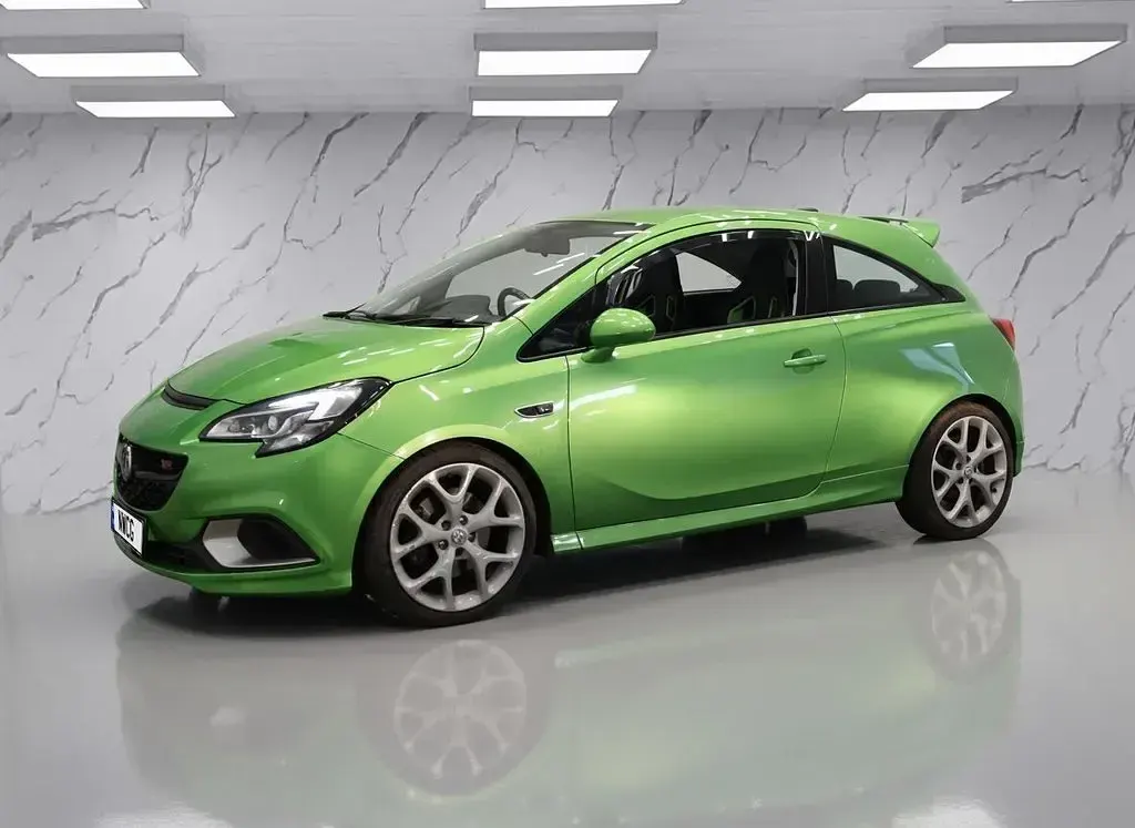 Used Vauxhall Corsa 205 HP (150 kW) 2015 Green Hatchback