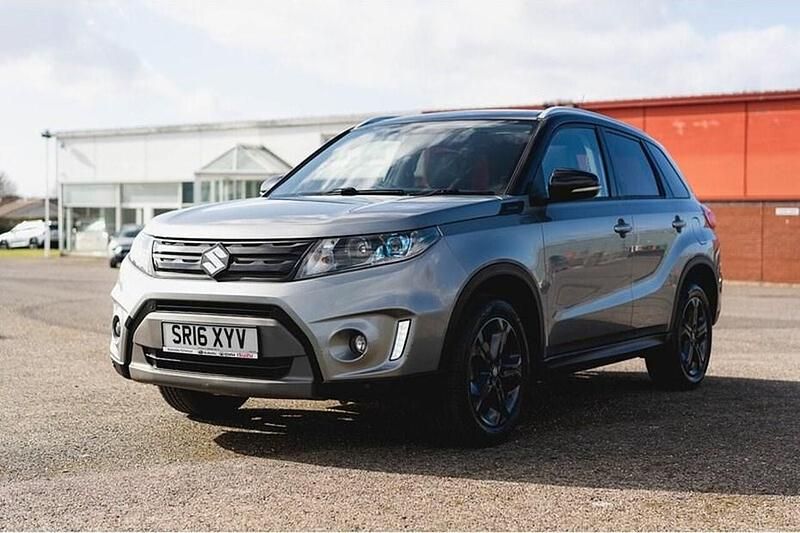 Used Suzuki Vitara SZ5 120 HP (88 kW) 2016 Grey/black SUV