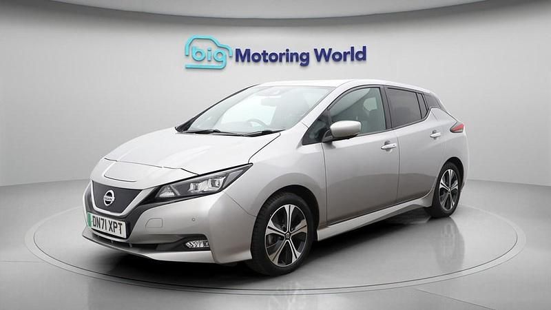 Used Nissan Leaf Tekna 110 kW (150 HP) 2021 Hatchback